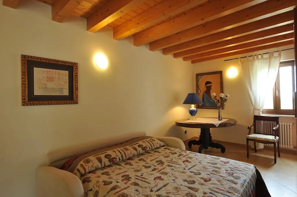 La Corte Dei Limoni Caprino Veronese Apartment