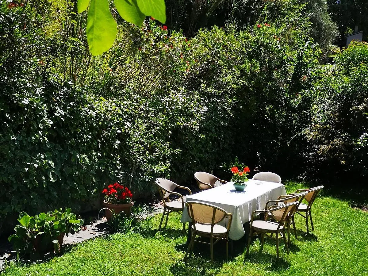 La Corte Dei Limoni Caprino Veronese 0*,  Italy