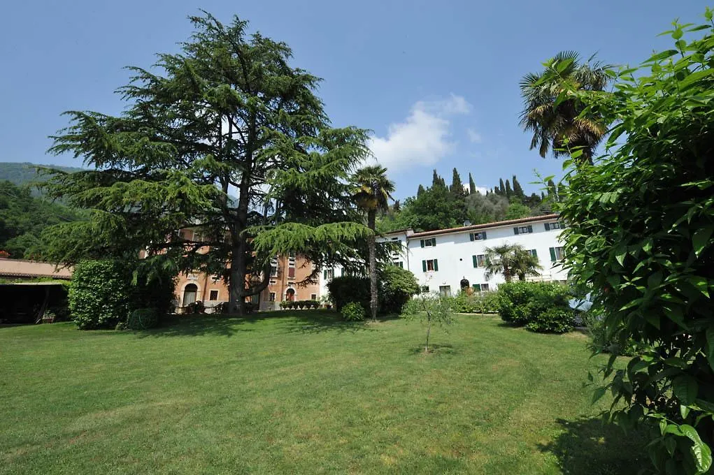 Apartment La Corte Dei Limoni Caprino Veronese Italy