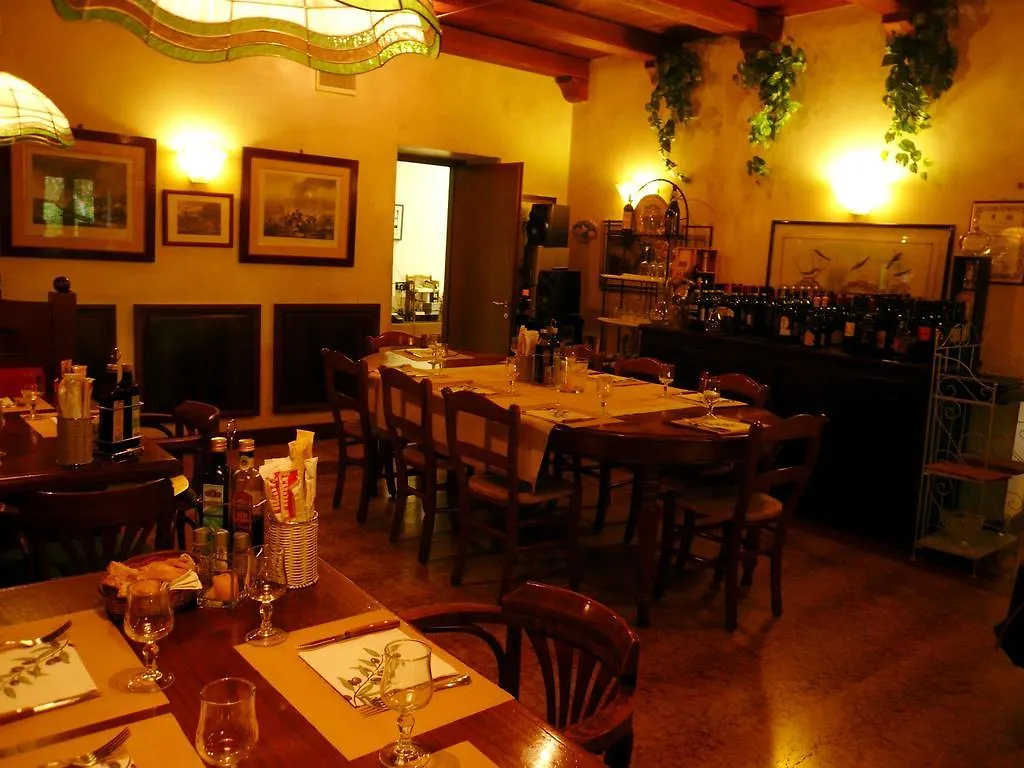 Apartment La Corte Dei Limoni Caprino Veronese Italy