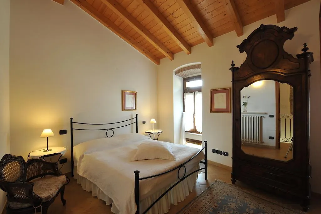 La Corte Dei Limoni Caprino Veronese Italy
